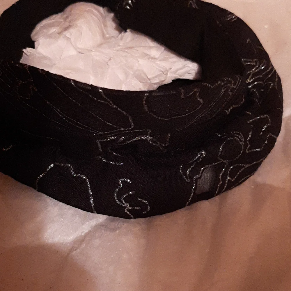 NEW, SILVER METALLIC & BLACK WOMENS CAP APPLEJACK HAT, Posh keeps $6